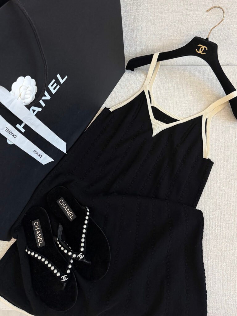 Contrast Trim Knit Camisole Dress (C Style)