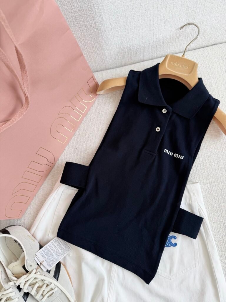 Cutout Sleeveless Polo Tank Top (M Style)