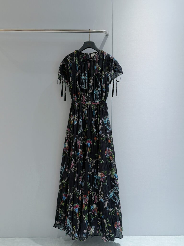 Vintage Botanical Print Pleated Maxi Dress (Dior Style)