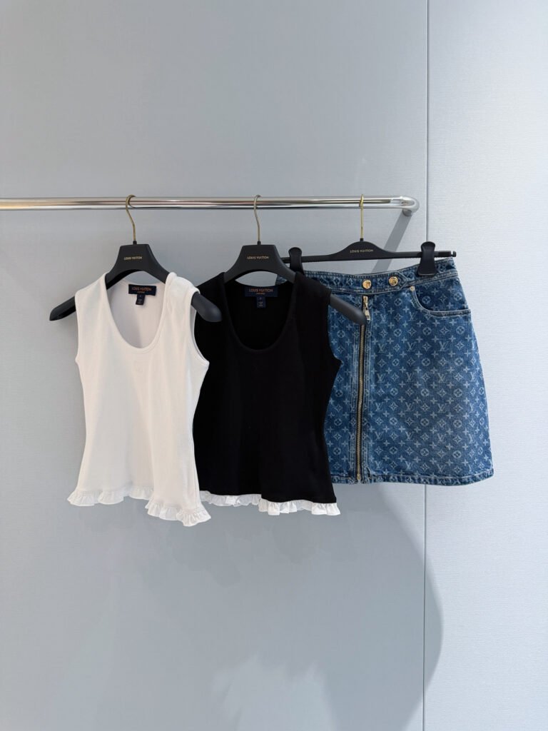Scoop Neck Ribbed Tank Top with Ruffle Hem (LV Style)