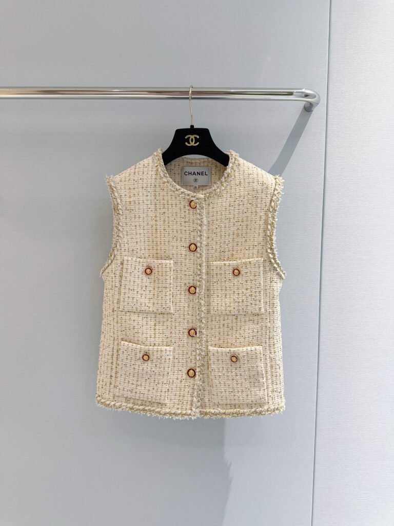 Classic Beige Tweed Sleeveless Vest Jacket with Four Pockets (Chanel Style)