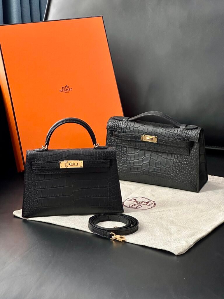 Luxury Matte Black Alligator Patterned Leather Kelly Style Bag with Gold Hardware