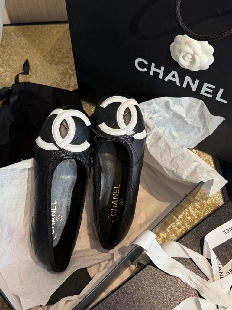 Chanel Black Quilted Leather Oversized White CC Logo Ballet Flats