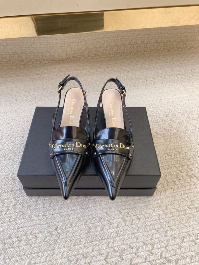 Dior Black Patent Leather Pointed-Toe Slingback Pumps