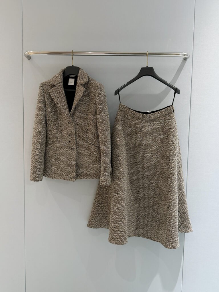 Grey Tweed Fitted Blazer & A-Line Midi Skirt Set (D Style)